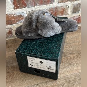 Emu Australia slippers- NWT